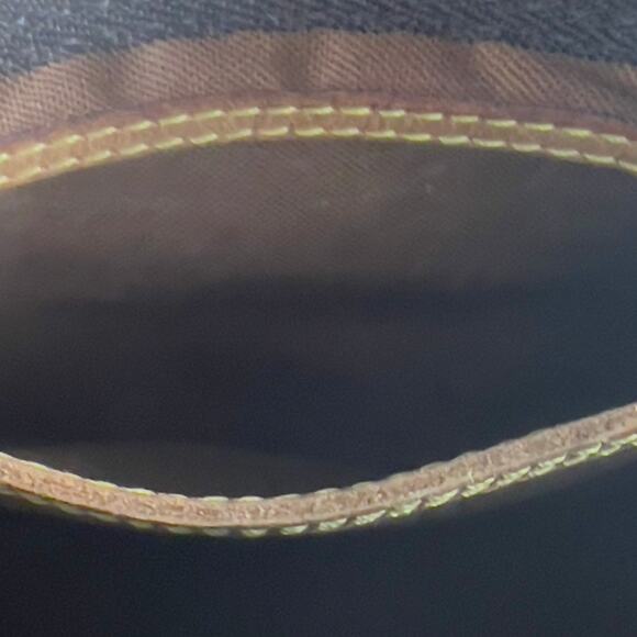 Louis Vuitton Monogram Cherries Speedy 25 - Picture 7 of 16